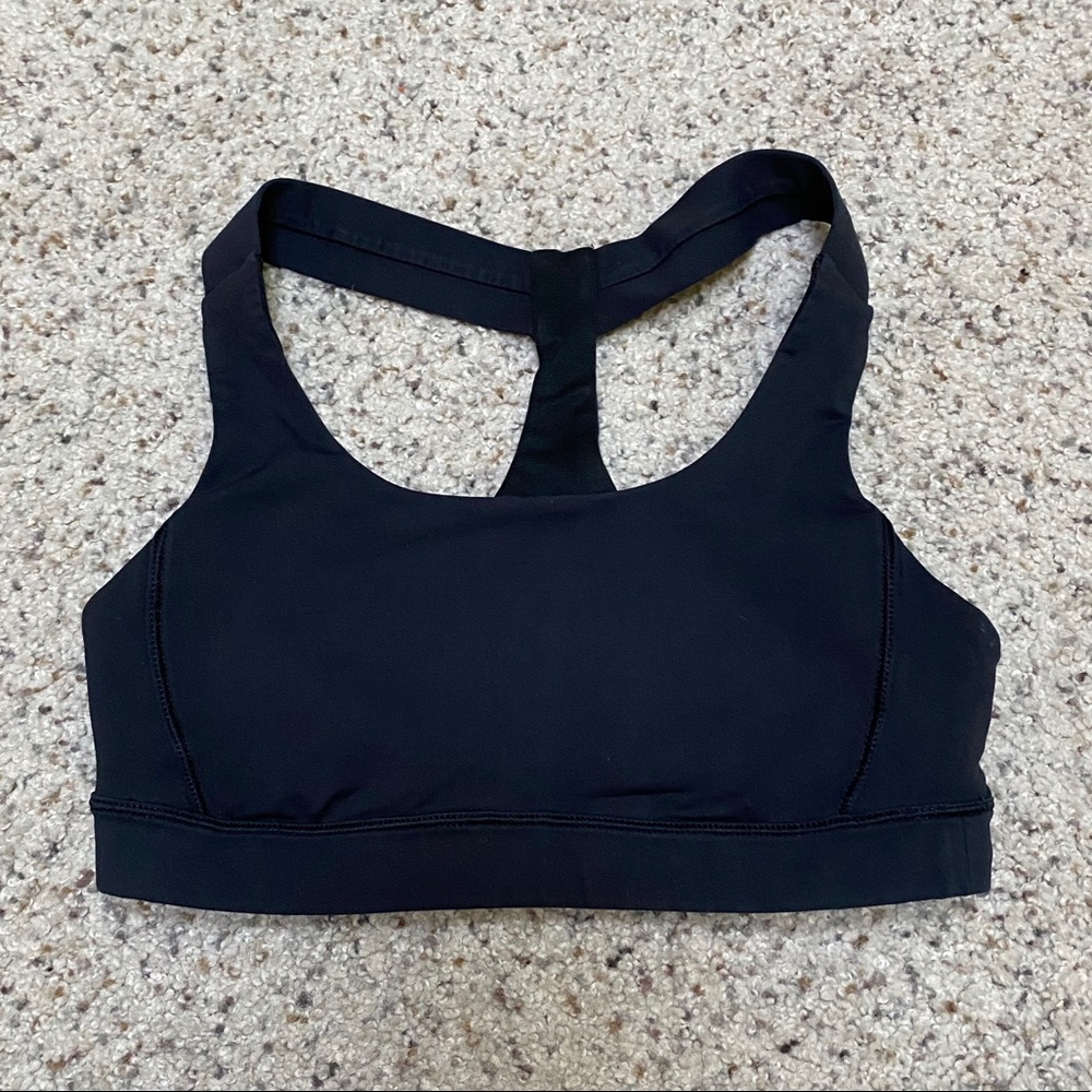 Lululemon sports bra